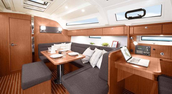 bavaria-sy-cruiserline-c41-slider2-c41_int_salon