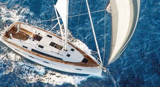 csm_bavaria-sy-cruiserline-c41-exterieur-c41_ext_sailing-birdview